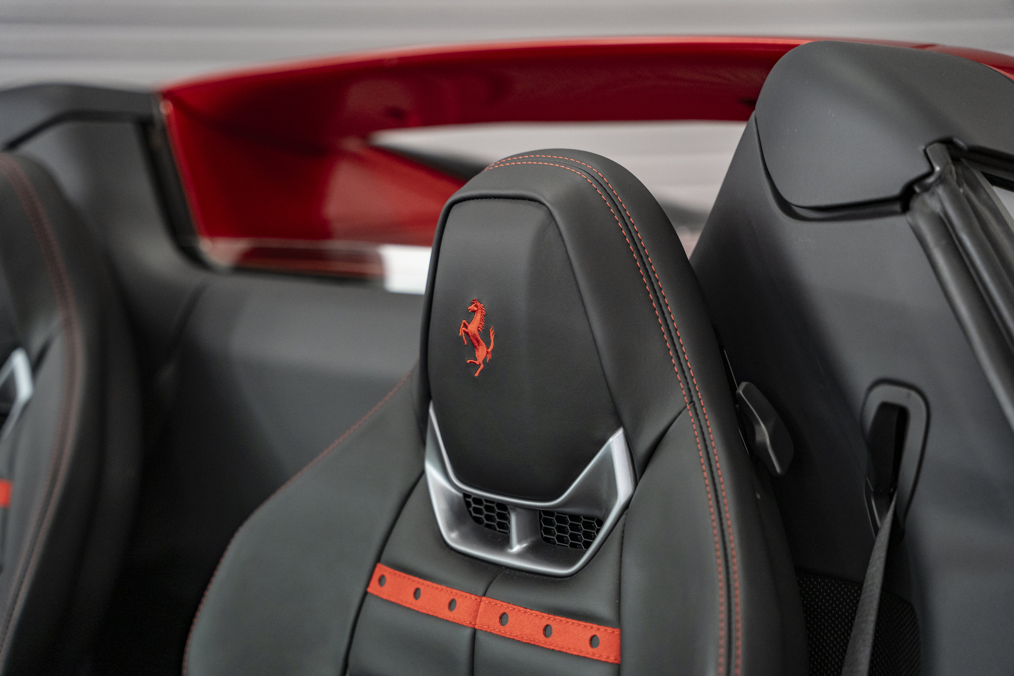 Used 2025 Ferrari 296 GTS RWD image 26
