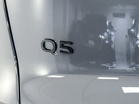 New 2025 Audi Q5 Premium image 26