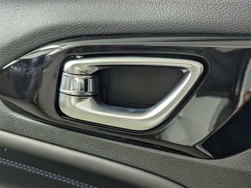 New 2026 Jeep Compass Limited image 13