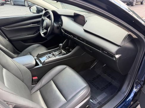 Used 2024 MAZDA MAZDA3 s FWD image 25