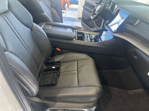 New 2026 Jeep Grand Wagoneer L Limited AWD/4WD image 33