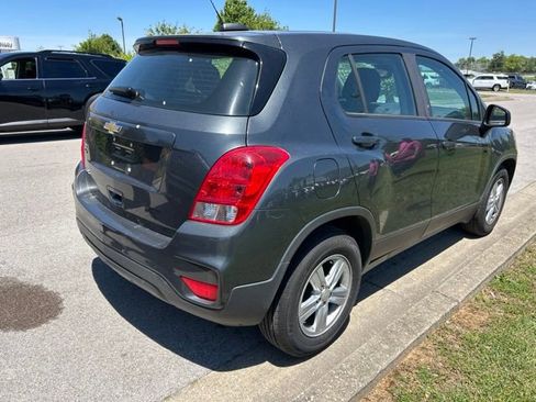 Used 2019 Chevrolet Trax LS FWD image 3