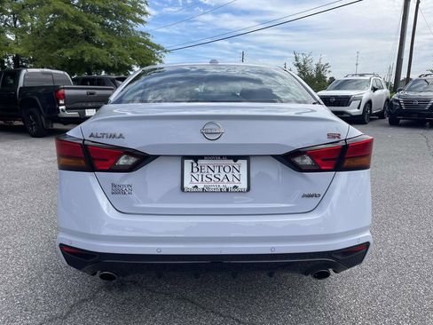 Used 2025 Nissan Altima 2.5 SR AWD/4WD image 4