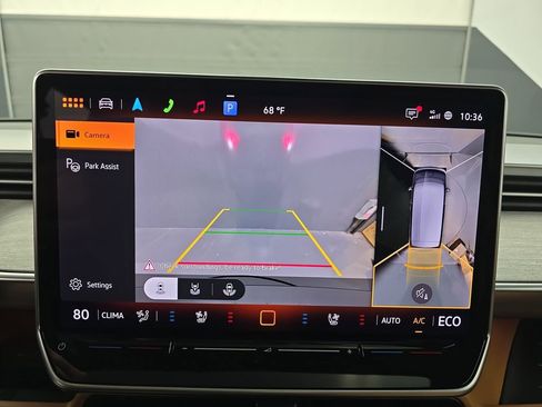 Used 2025 Volkswagen ID. Buzz Pro S Plus image 26