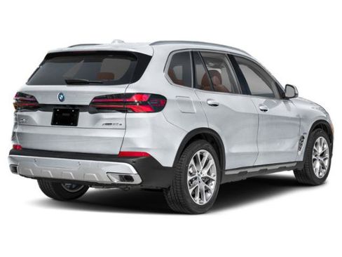 Used 2025 BMW X5 xDrive50e w/ Climate Comfort Package AWD/4WD image 2