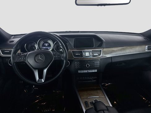 Used 2016 Mercedes-Benz E 350 Sedan image 17