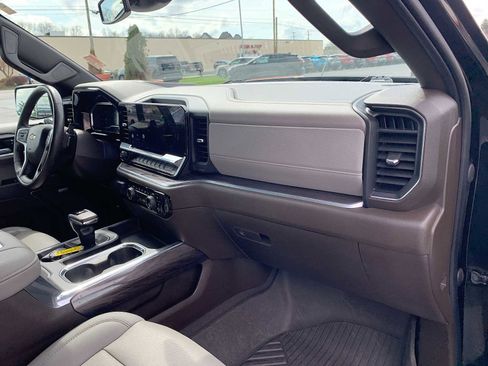 Used 2022 Chevrolet Silverado 1500 LTZ image 28