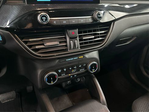 Used 2025 Ford Escape ST-Line image 27