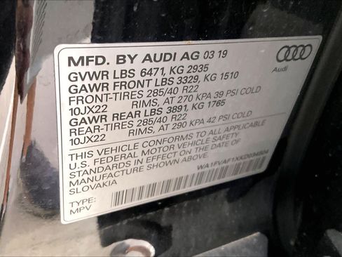 Used 2019 Audi Q8 Prestige w/ Luxury Package AWD/4WD image 34