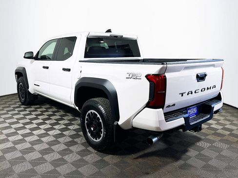 Used 2025 Toyota Tacoma TRD Off-Road AWD/4WD image 6