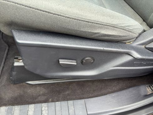 Used 2023 Ford F150 XLT w/ Trailer Tow Package image 16