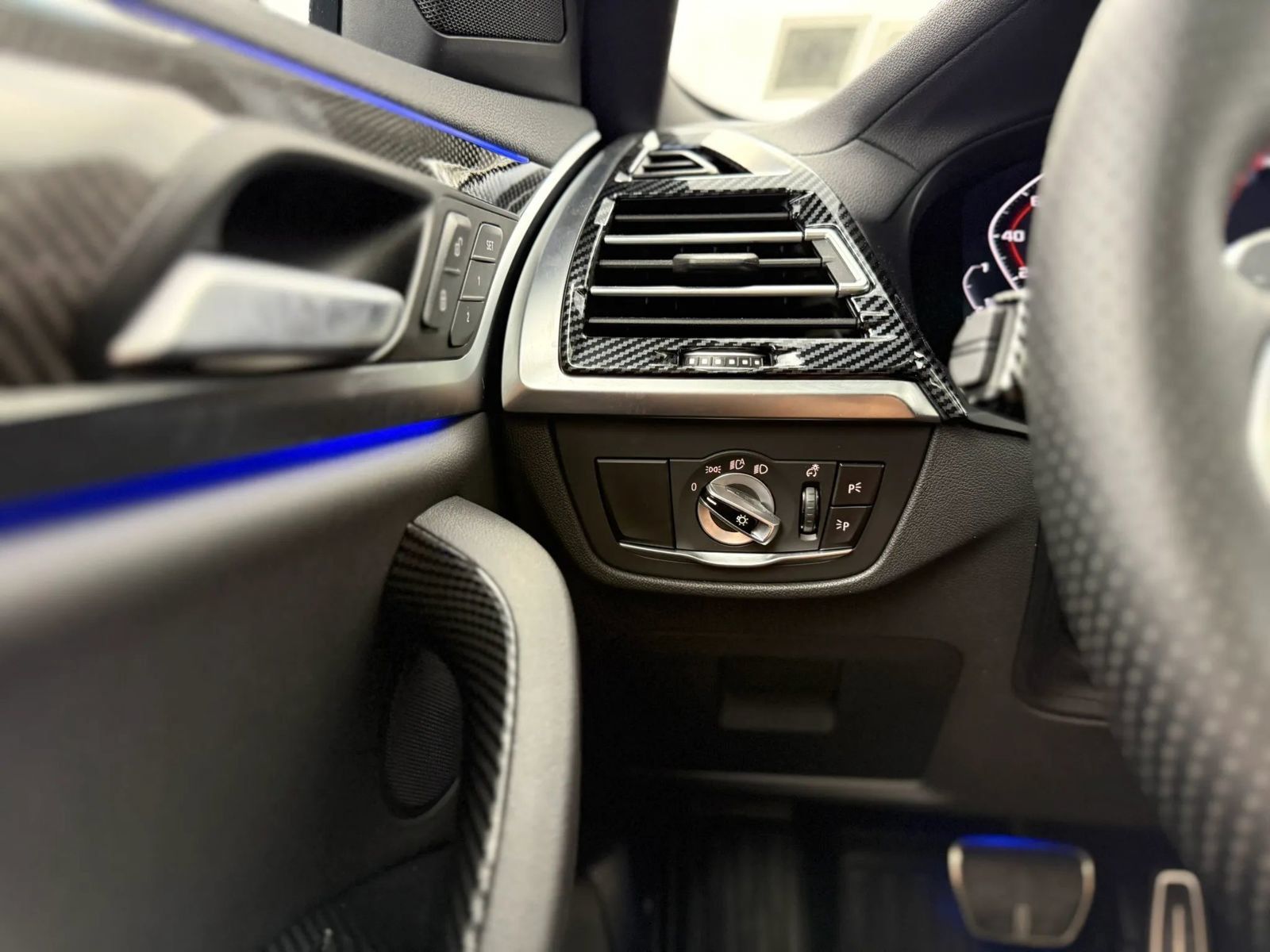 Used 2023 BMW X4 M40i AWD/4WD image 44