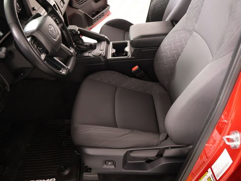 Used 2025 Toyota Tacoma SR5 RWD image 10
