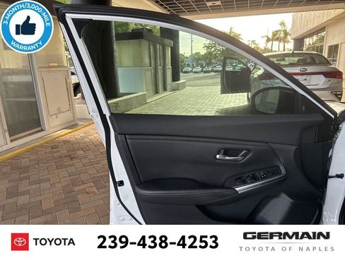 Used 2023 Nissan Sentra SR w/ Trunk Package image 17