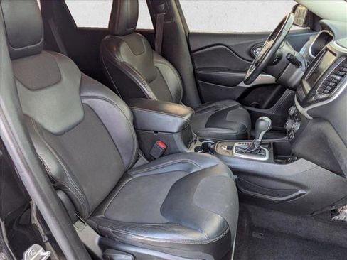 Used 2018 Jeep Cherokee Latitude Plus image 20