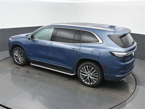 Certified 2025 Buick Enclave Avenir w/ Super Cruise Package image 42