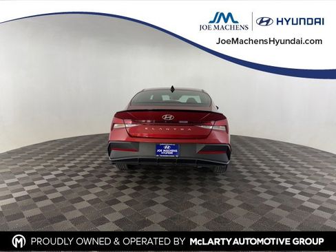 Certified 2025 Hyundai Elantra Sport image 8