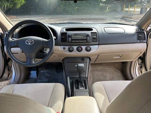 Used 2005 Toyota Camry SE FWD image 36