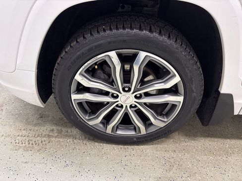 Used 2019 GMC Terrain Denali image 9