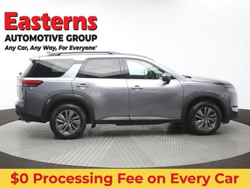 Used 2022 Nissan Pathfinder SV AWD/4WD image 47