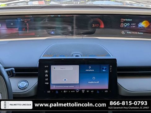 Certified 2024 Lincoln Nautilus Reserve w/ Equipment Group 202A AWD/4WD image 18