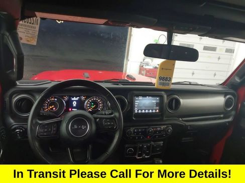 Used 2023 Jeep Gladiator Sport AWD/4WD image 3