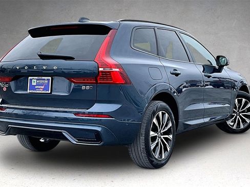 Certified 2023 Volvo XC60 B5 Plus w/ Protection Package Premier image 6