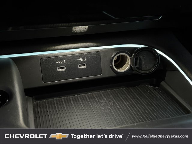 Used 2026 Nissan Sentra SR w/ Floor Mat Package FWD image 4