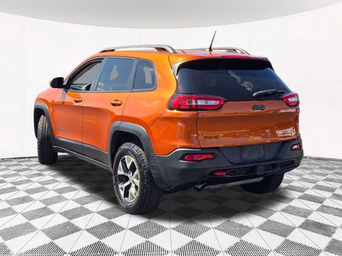 Used 2014 Jeep Cherokee Trailhawk w/ Cold Weather Group AWD/4WD image 24