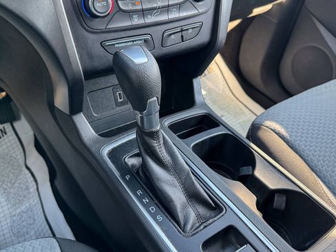 Used 2017 Ford Escape SE AWD/4WD image 29