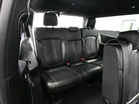 Used 2024 Jeep Wagoneer Series II w/ Flexible Seating Group AWD/4WD image 48