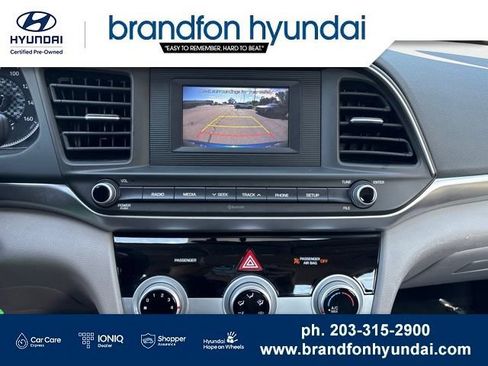 Used 2019 Hyundai Elantra SE FWD image 20