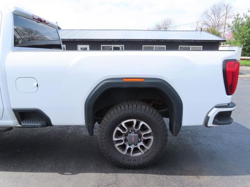 Used 2022 GMC Sierra 2500 AT4 w/ Gooseneck/5TH Wheel Package image 16