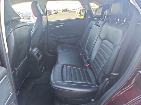 Used 2024 Ford Edge SEL image 17