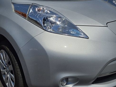 Used 2017 Nissan Leaf S w/ Charge Package FWD image 5