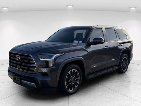 Used 2025 Toyota Sequoia Limited AWD/4WD image 7