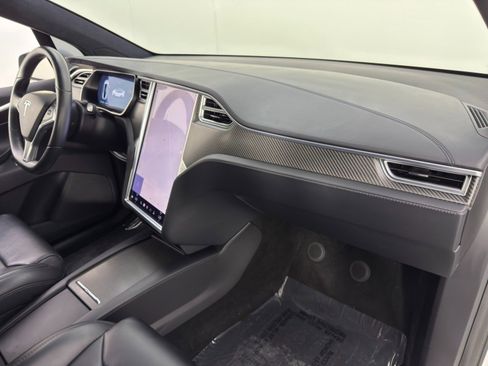 Used 2017 Tesla Model X 75D image 14
