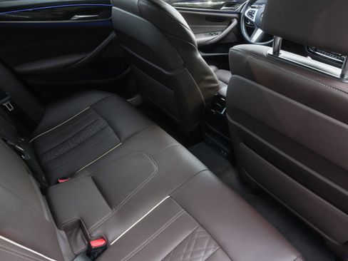 Used 2023 BMW 540i w/ Executive Package RWD image 31