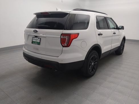 Used 2017 Ford Explorer 4WD image 9