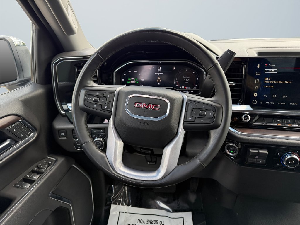 Used 2025 GMC Sierra 1500 SLT AWD/4WD image 12