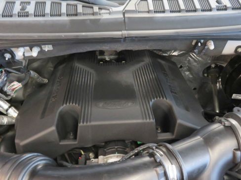 Used 2017 Ford F150 Lariat w/ Equipment Group 502A Luxury image 56