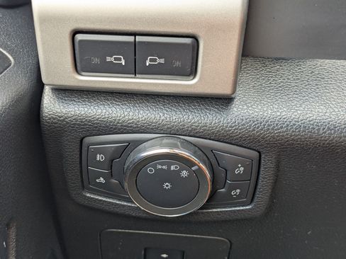 Used 2017 Ford F150 Lariat AWD/4WD image 17