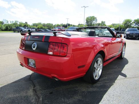 Used 2006 Ford Mustang GT RWD image 10
