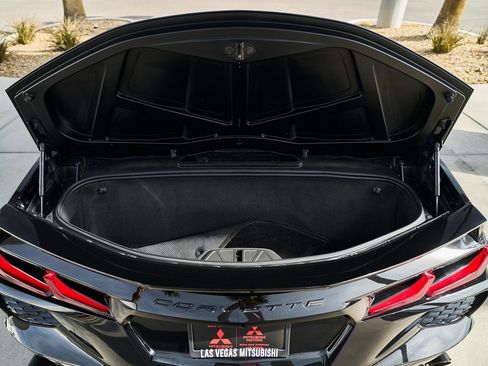 Used 2022 Chevrolet Corvette Stingray Convertible w/ 1LT image 10