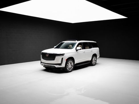 Used 2024 Cadillac Escalade Premium Luxury image 85