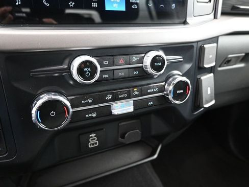 Used 2025 Ford F150 XLT w/ Equipment Group 301A Standard image 16