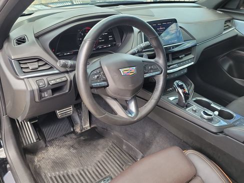 Used 2025 Cadillac CT4 V w/ Technology Package AWD/4WD image 16