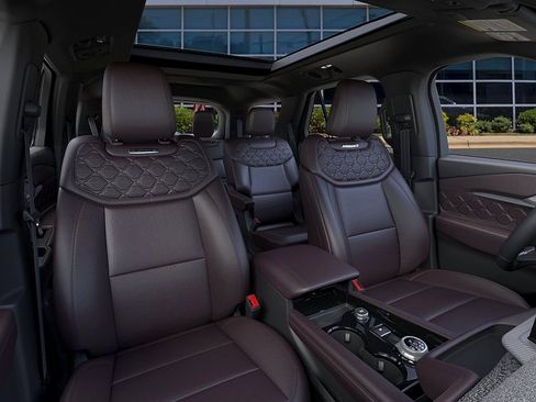 New 2026 Ford Explorer Platinum image 10