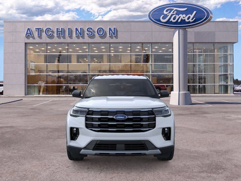 Used 2026 Ford Explorer Active w/ Active Comfort Package AWD/4WD image 6