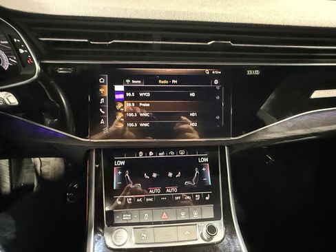Used 2019 Audi Q8 Premium Plus w/ Premium Plus AWD/4WD image 30